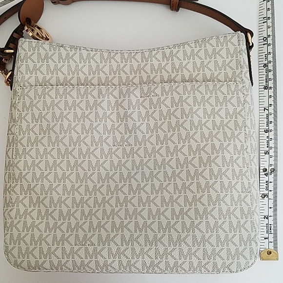 🚫TOO LATE🚫🤗 Michael Kors Large Bag EUC - Picture 2 of 8